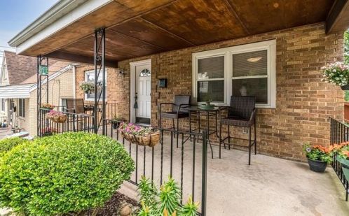 315 Thomas Ave, Pittsburgh, PA 15202-2912
