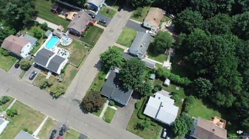 113 Ranch Dr, Bridgeport, CT 06606-1728