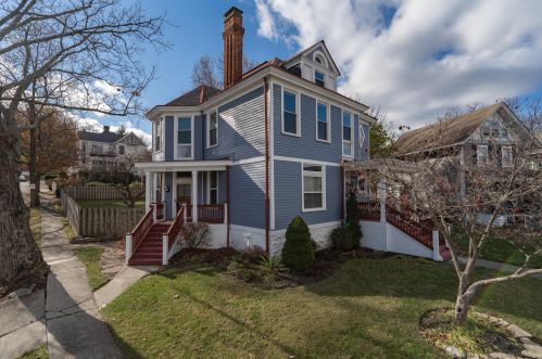 345 Montclair St, Covington, KY 41016-1671