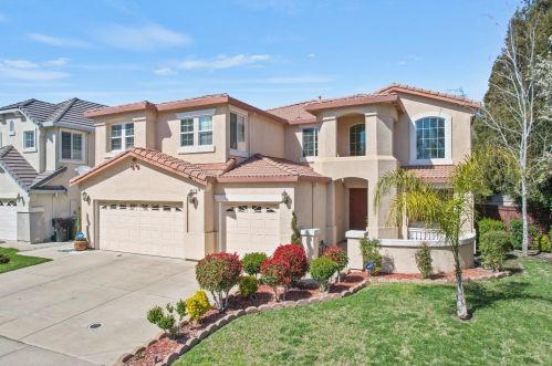 3417 Hillglen Ave, Modesto, CA 95355-7831