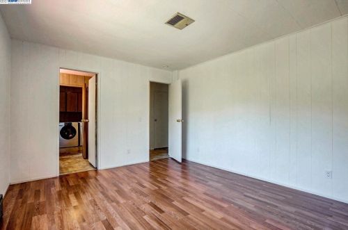 6901 Johnston Rd, Pleasanton CA  94588-9460 exterior