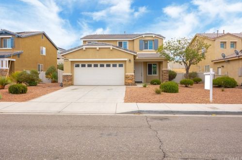 16627 Desert Star St, Victorville, CA 92394-1425