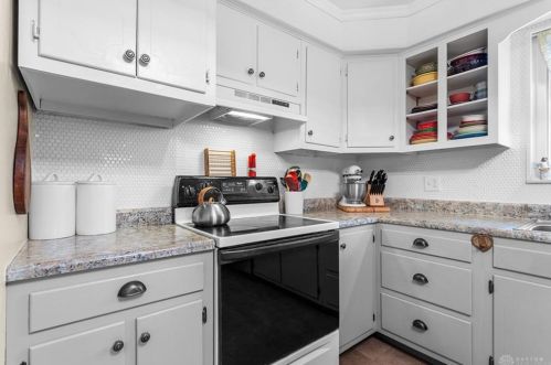 338 Crestway Rd, Englewood OH  45315-9702 exterior