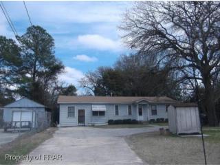2581 Pine Springs Dr, Fayetteville NC  28306-7007 exterior