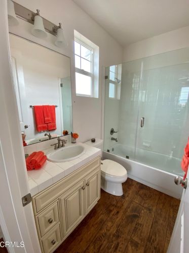 4157 Hemlock St, Oxnard CA  93035-1441 exterior