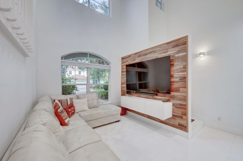 7865 19 Ct, Hollywood FL  33024-0923 exterior