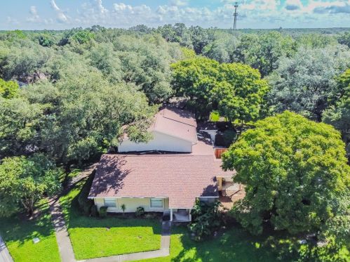 14677 Pine Glen Cir, Lutz FL  33559-3289 exterior