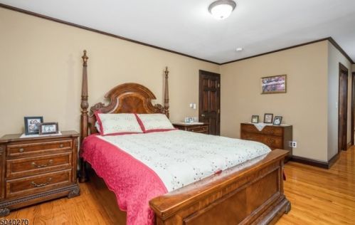 2 Sheba Dr, Wantage NJ  07461-4829 exterior