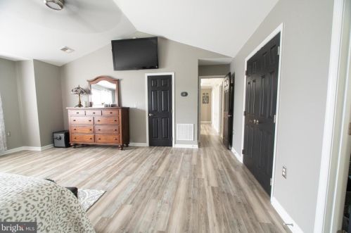 451 Hughs Rd, Charles Town WV  25414-5554 exterior