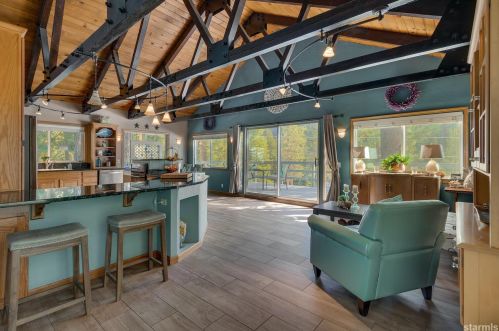 3562 Memory Ln, South Lake Tahoe, CA 96150-5173