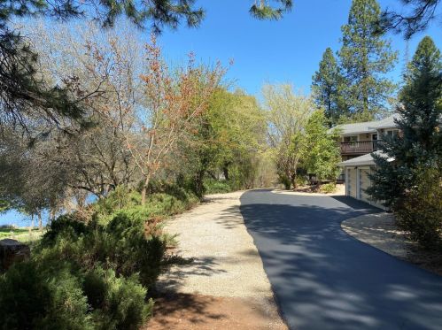 10348 Quail Creek Rd, Grass Valley, CA 95949-7179