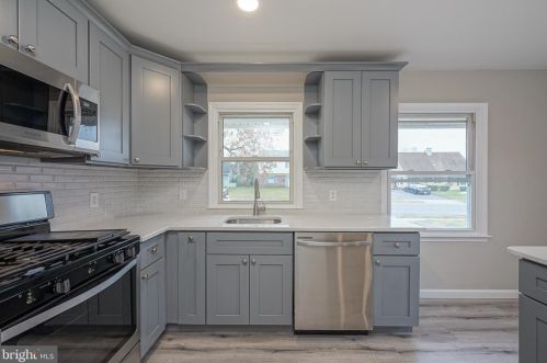 23 Brierdale Ln, Willingboro NJ  08046-1518 exterior