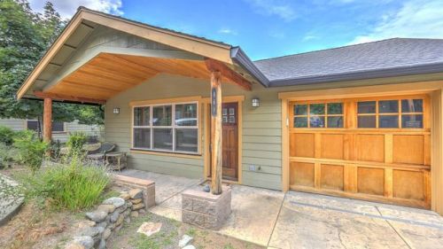 460 Beach St, Ashland, OR 97520-3210