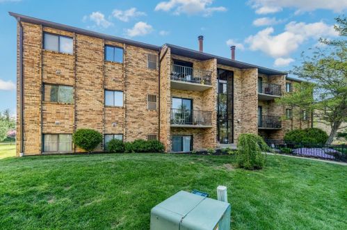539 Davis Rd, Cincinnati, OH 45255-4958