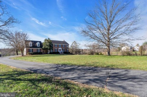 13140 Ada Ln, Nokesville VA  20181-3326 exterior