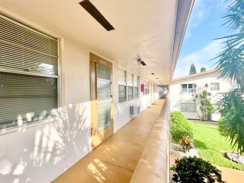 232 Andover I, West Palm Beach, FL 33417-2621