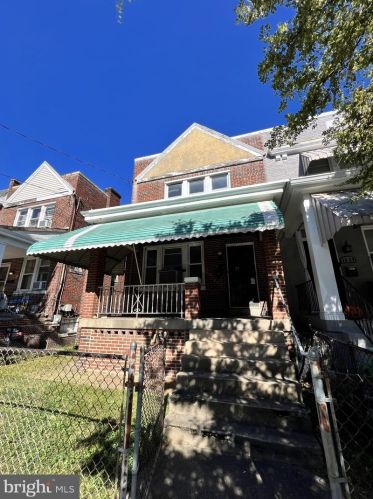 1528 Ridge Pl, Washington, DC 20020-5643