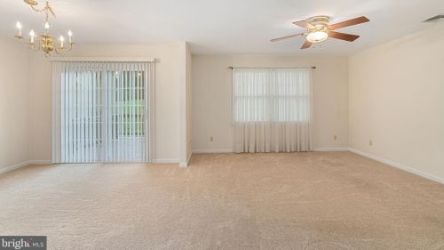 7772 Cross Creek Cir, Breinigsville PA  18031-1317 exterior