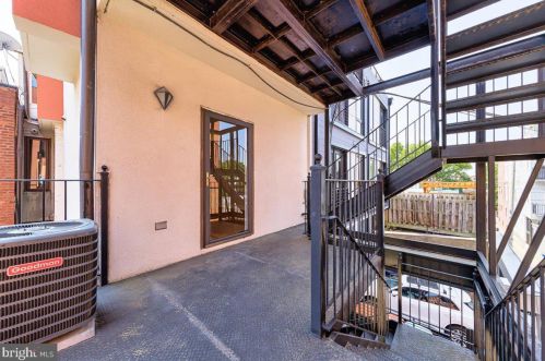 2713 Ontario Rd, Washington DC  20009-8838 exterior