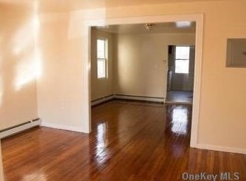 9313 112th St, Jamaica, NY 11418-3016
