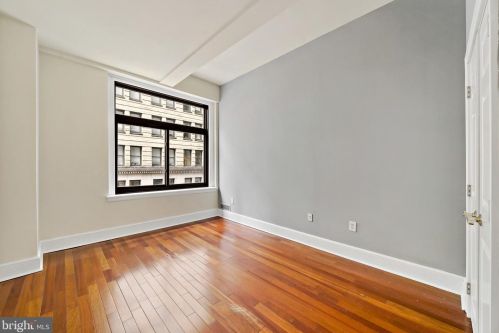1500 Chestnut St, Philadelphia PA  19102-2737 exterior