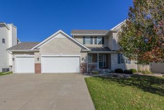 14323 Maple Dr, Des Moines, IA 50323-2046