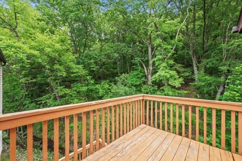 105 Lingay Ct, Glenshaw PA  15116-1035 exterior