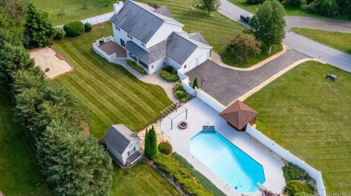 118 Gabriels Path, Poughquag NY  12570-5147 exterior