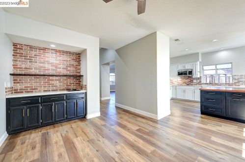 1579 Jasmine Cir, Oakley CA  94561-2652 exterior