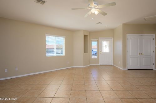 2460 Topanga Dr, Bullhead City AZ  86442-8468 exterior