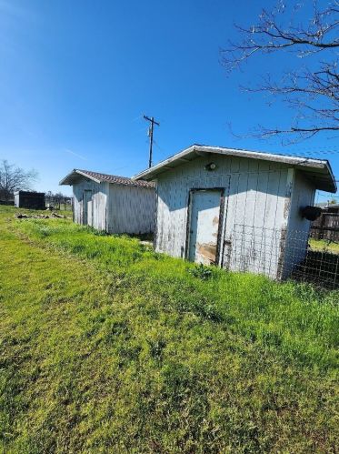 2858 Daly Ave, Oroville CA  95966-9361 exterior