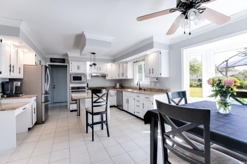 50864 Ridgeview Ln, Granger, IN 46530-9006