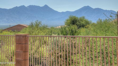 639 Moorwood St, Green Valley, AZ 85614-6144