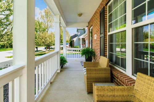 1549 Delcastle Loop, Darbydale, OH 43123-8098