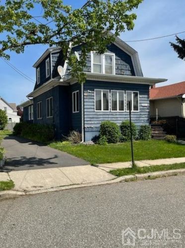 550 Maple Ave, Woodbridge NJ  07095-3040 exterior