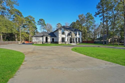 15475 Conroe Dr, Conroe TX 77384-3419 exterior