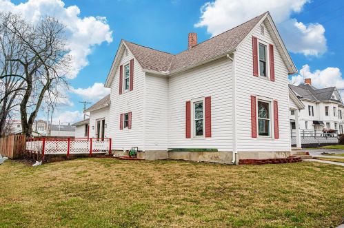 14 Walnut St, Mechanicsburg, OH 43044-1148