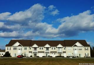 501 Commons Ln, West Saugerties, NY 12477-5245