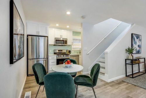 626 Manzanita St, Redwood City CA  94063-2947 exterior