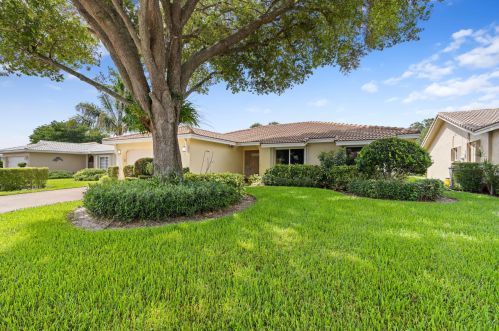 5860 Colony Ct, Boca Raton, FL 33433-5202