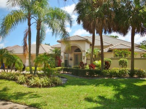 2562 Mayacoo Way, Palm City, FL 34990-7924