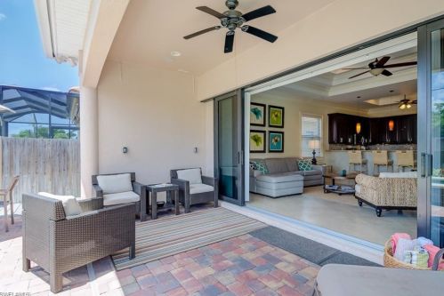618 103rd Ave, Naples FL  34108-3219 exterior