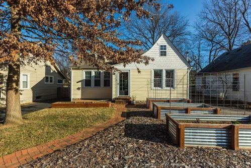 303 Picadome Park, Lexington, KY 40503-1341