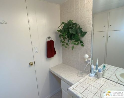 69381 Crestview Dr, Desert Hot Springs CA  92241-8231 exterior