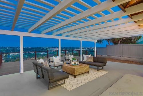 5057 September St, San Diego CA  92110-1222 exterior