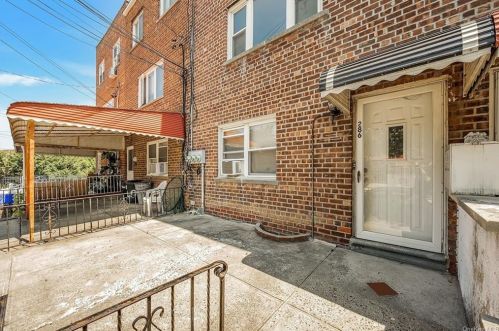 286 Graff Ave, Bronx, NY 10465-3266