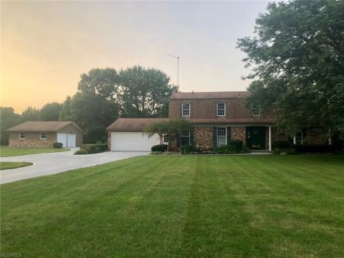 116 Country Pl, North Eaton, OH 44044-1114