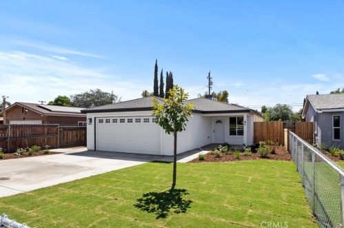 47 Bryant St, Bakersfield, CA 93307-5223