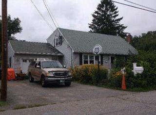 19 Miami St, Nashua, NH 03064-2538