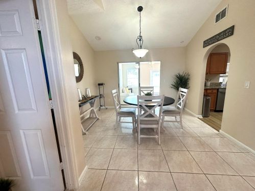 2062 Floresta Dr, Fort Pierce FL  34984-4706 exterior